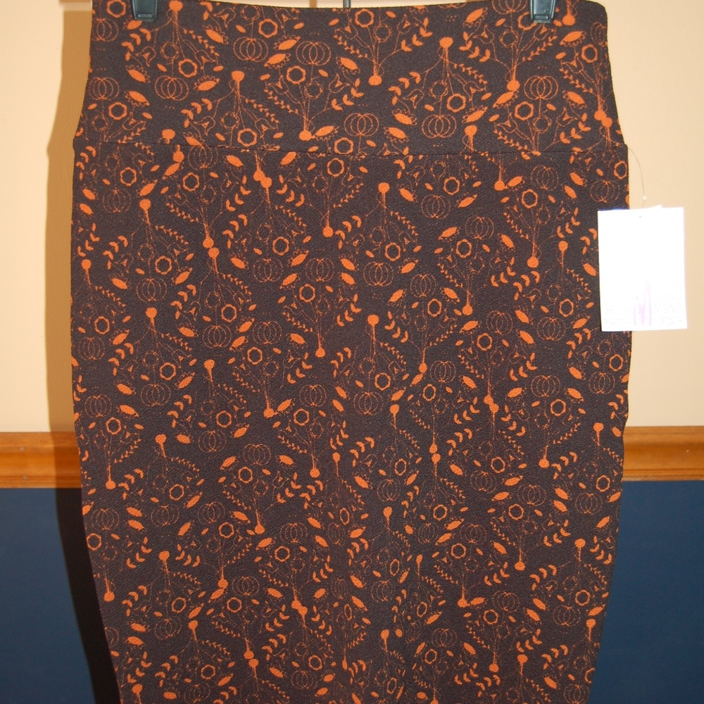 Cassie Lularoe Skirt